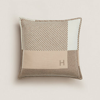 H Riviera pillow | Hermès Saudi Arabia